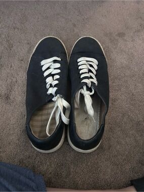 Vionic Black Sneakers with White Laces